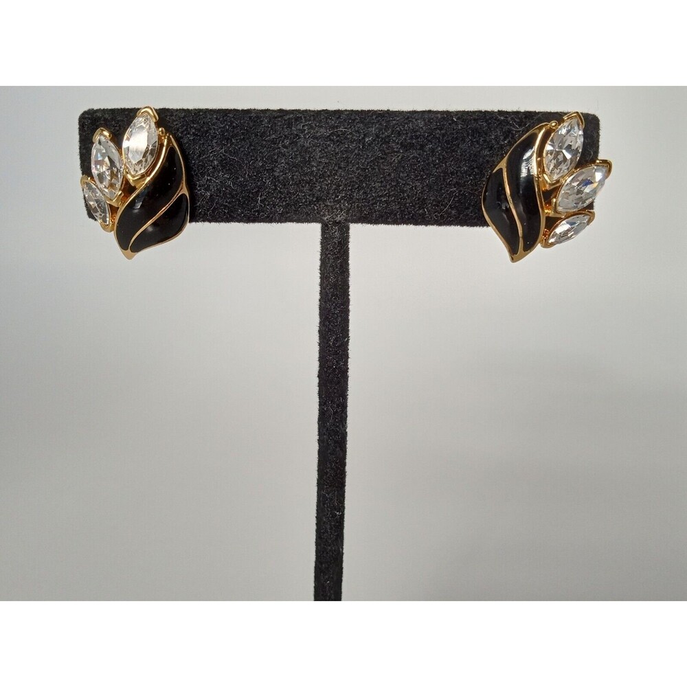 Vintage Trifari Black Enamel & Rhinestones Crystals Stud Earrings Gold Tone 7/8"